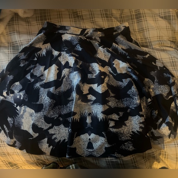 Lotus Leggings Raven skater skirt - Picture 1 of 1